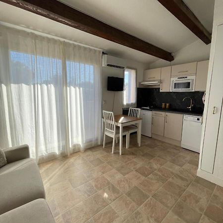 Appartement Pinede Piscine Clim Proche Plage Village Naturiste Agde Eksteriør billede