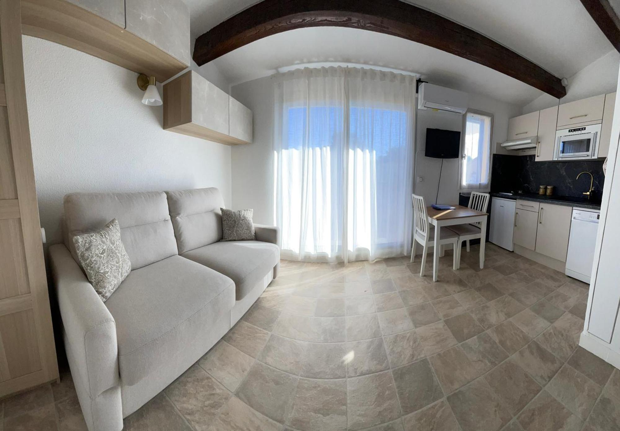 Appartement Pinede Piscine Clim Proche Plage Village Naturiste Agde Eksteriør billede